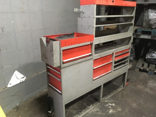 Шафи майстерні для фургона