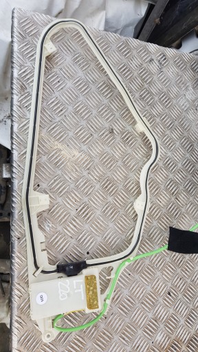 MERCEDES W220 aerial KEYLESS left rear part
