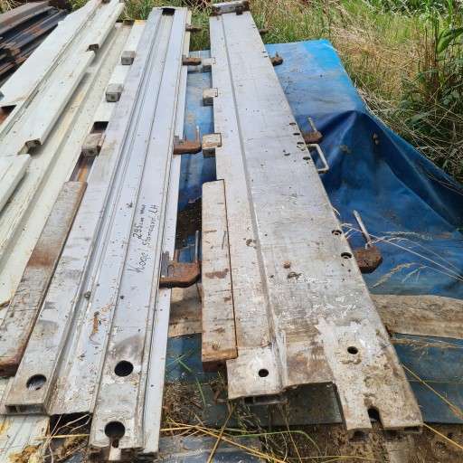 СТОВП СТОВП ДВЕРІ НАПІВПРИЧІП KRONE KOGEL