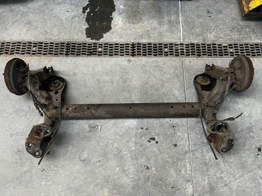 Ford fiesta mk7 задняя балка подвески барабаны