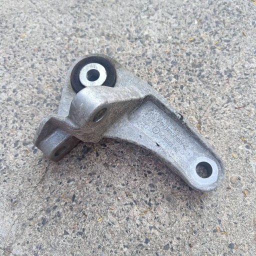 Ford Kuga II 2015 holder / bracket gearboxes of the gear