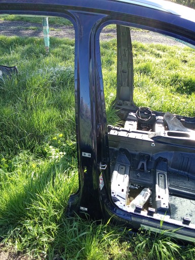 ЦЕНТРАЛЬНА СТОЙКА ПРАВА AUDI Q5 80A