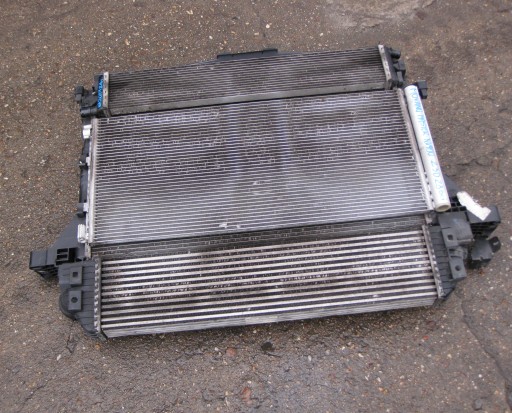 RENAULT MASTER III MOVANO B 2.3 DCI chladič KOMPLET chladiče 214106556R