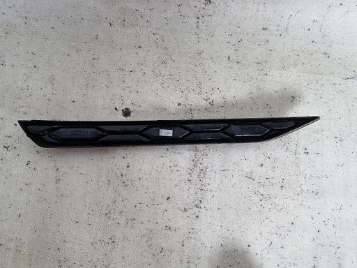 AUDI Q3 grid of a bumper front left 8UO807925