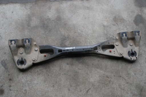 Ford Mondeo MK5 Балка під радіатор 1.6 TDCI