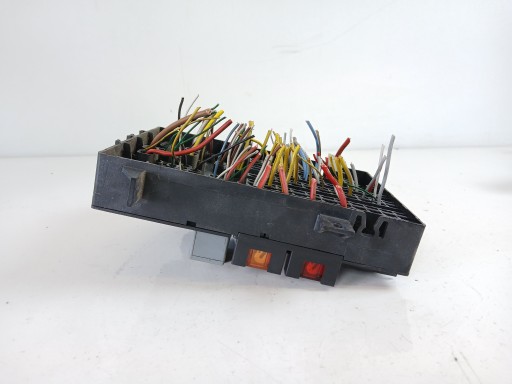 RENAULT MASTER II Kasten der Sicherungen 7703297587