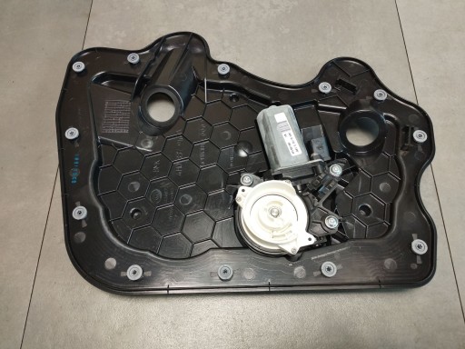 Audi A8 S8 D4 4H Dociag door right front 4F0837060