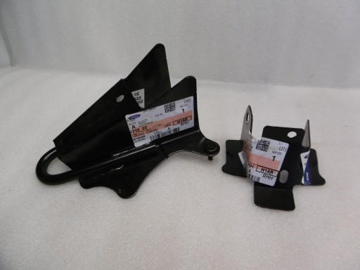 8V511K790AD - FORD FIESTA MK7-КРОНШТЕЙН ВУХА БУКСИРУВАННЯ ЗЗАДУ