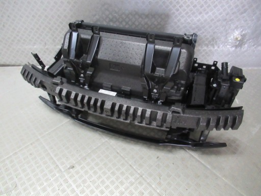 ПІДСИЛЕННЯ ВЕНТИЛЯТОРА ПЕРЕДНЬОГО РЕМЕНЯ РАДІАТОРА VW ID4 ЯК НОВИЙ