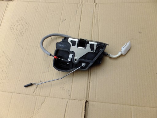 lock left front bmw e60 2005r EUROPA 7167065