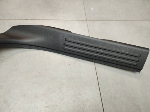 Volkswagen Amarok II cover of the threshold left N1WBE31006A