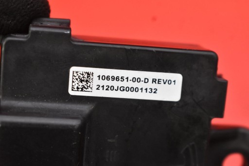 control unit module handles left front 1069651-00-D TESLA S LIFT AWD 16-21