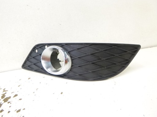 mřížka mlhovky levá CHROM A1698852722 MERCEDES W245 W169 LIFT