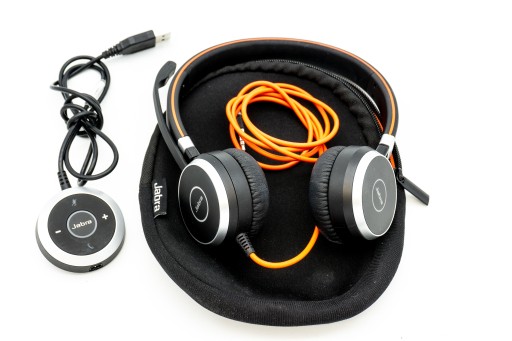 Jabra Evolve 40 ヘッドホン(HSC017)新品 Jabra Evolve 40 ヘッドホン(HSC017)新品 【公式通販】