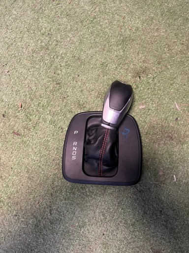 256031 - KUGA mk2 II ST Ручка сильфона КПП g646a