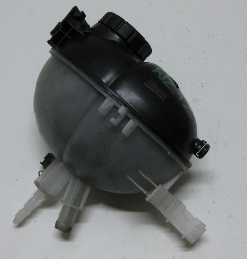 MERCEDES W212 LIFT E KLASA 11R Scheibenwaschbehälter A2045000549