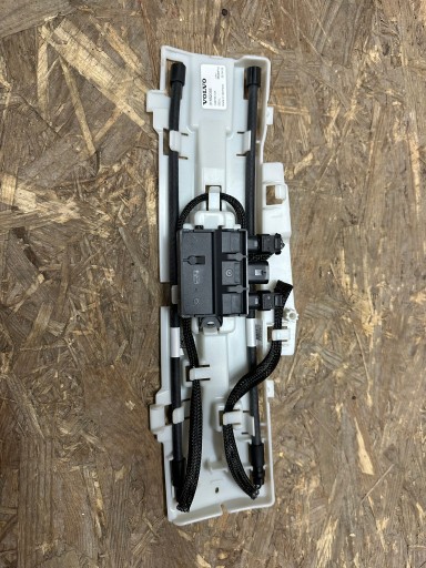 Модуль відкривання дверей багажника volvo xc90 ii 31652056