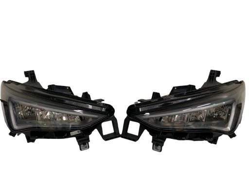 00218556-11 00218555-11 - Новые оригинальные лампы Светодиодные фары CUPRA BORN Complete