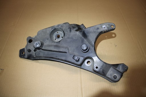 VOLVO V90 S90 КРИПЛЕННЯ ЛІВОГО КРИЛА 31378984