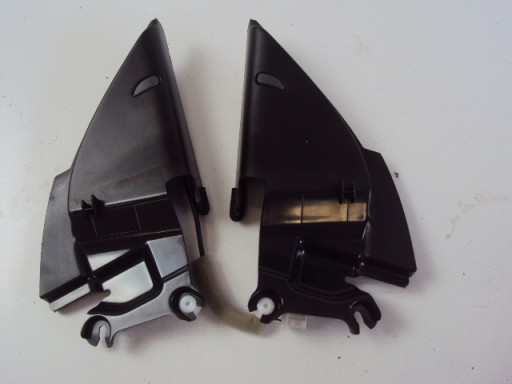 ДВЕРНЫЕ ТРЕУГОЛЬНИКИ NISSAN QASHQAI II FL 17 R