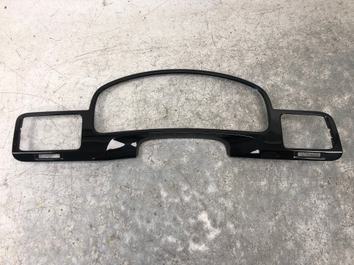 RÁM DEKOR budíku VW TOUAREG 7P1857189B