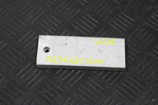 holder holder sider A2366203200 MERCEDES-BENZ CLE 236 W236