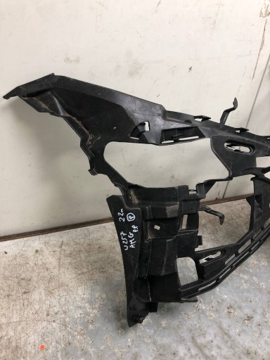bumper bracket right front MERCEDES CLS W257 C257 A2578857603