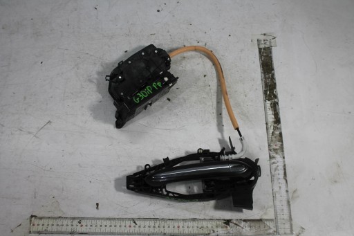 handle lock right front 7401204 BMW G30 G31 17