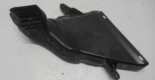 AUDI A4 B8 FL 2.0 TFSI 14R Zufuhr luftansaugkanal 8K0129618K