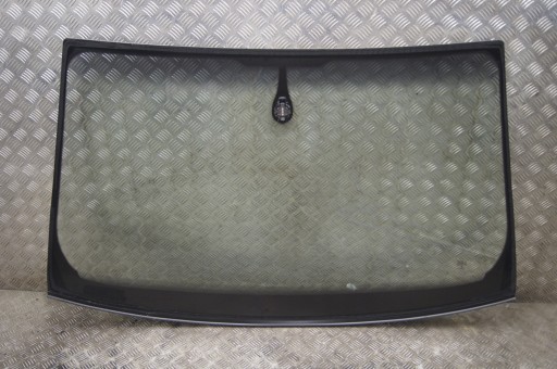 A4b8 Lift лобове скло