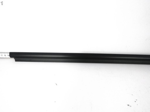 TOYOTA AYGO X AB70 21- moulding dust windows front right 68160-0H090