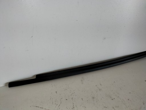 moulding dust door tylnych rear part left TOYOTA YARIS 4 IV 20