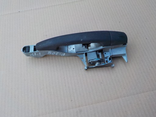 handle right front peugeot 208 and 5d 2013r