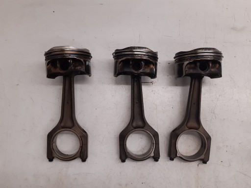 píst korbowod 7589197 BMW E81