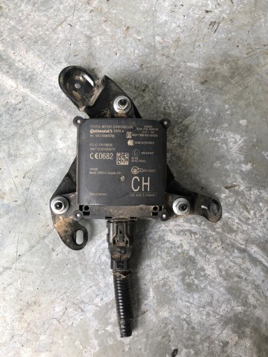 Датчик слепых зон toyota c-hr 88162-f4010 левый задний