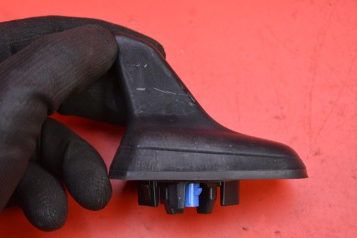 ANTENA PLETWA REKINEK schwarze 5Q0035507B VW PASSAT B8 14-19