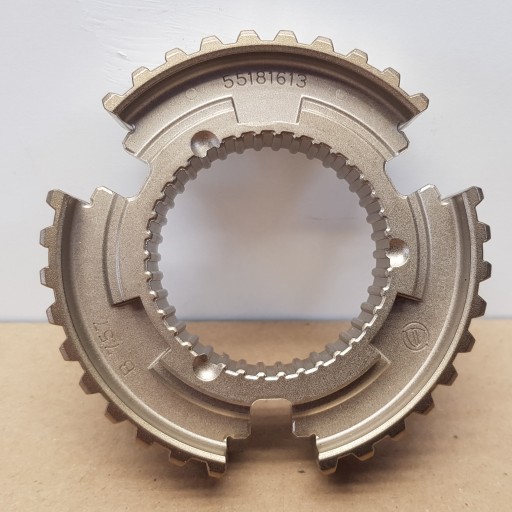 ОРИГИНАЛ FIAT ШЕСТЕРНЯ 55181613