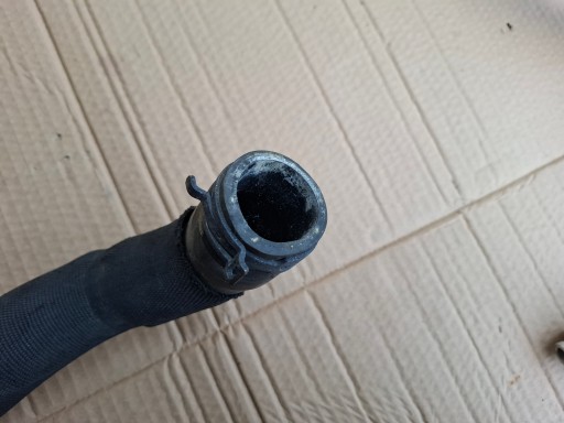 vedení vody BENTLEY BENTAYGA DIESEL 17R