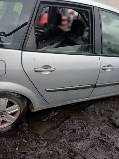 ДВЕРІ ЗАДНІ ПРАВІ RENAULT SCENIC II 2 LIFT TED69