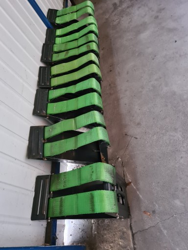 1857412 - Клин складаний під колесо VOLVO FH оригінал