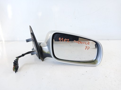 SKODA OCTAVIA et rétroviseur droit 5 PIN 9102