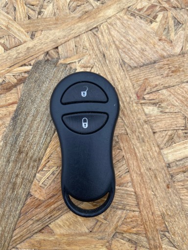 04686482AB - АВТОМОБІЛЬНИЙ БРЕЛОК CHRYSLER VOYAGER JEEP 04686482