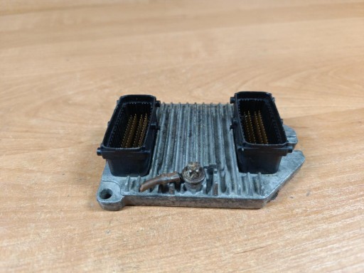 S0100104 - Компьютерный контроллер двигателя opel astra ii 2 1.8 16v 09158670 5wk9153