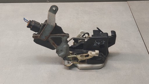 lock door left rear part SPACE WAGON III 2.4 GDI