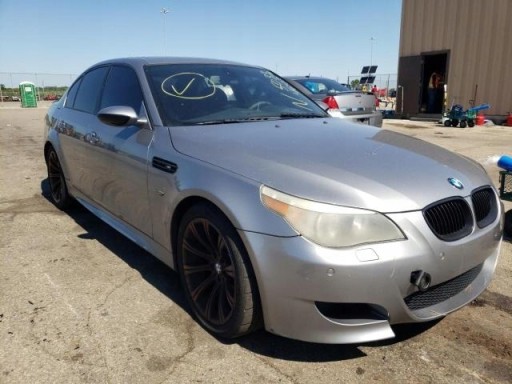 BMW E60 E61 M5 2006R 5.0 V10 ДОКУМЕНТЫ ПО КУЗОВУ ЧЕТВЕРТЬ КРЫШИ КАПОТА