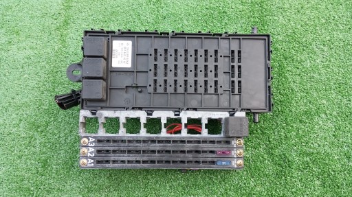 A0015431015 - MERCEDES ATEGO КОРОБКА ЗАПОБІЖНИКІВ МОДУЛЬНА КОРОБКА 0015431015