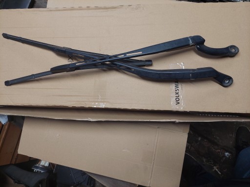 8E1955407C 8E1955408C - Важіль склоочисника Audi A4 B6 B7 Aero KPL