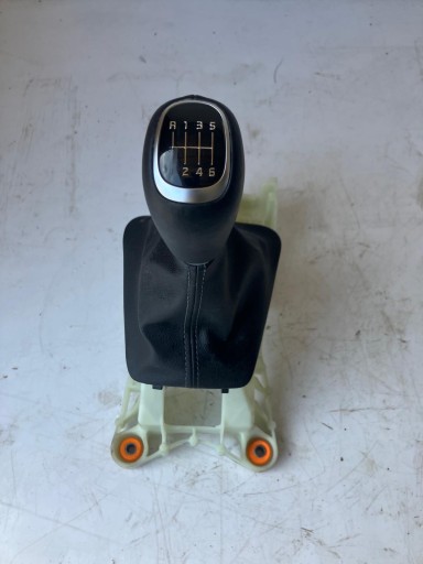 РУЧКА ПЕРЕКЛЮЧЕНИЯ ПЕРЕДАЧ KIA STONIC GT LINE 6-СТУПЕНЧАТАЯ