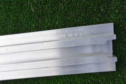 Poignée Support plaque Binaire pour batterie BATERII MERCEDES-BENZ W212 2126190000