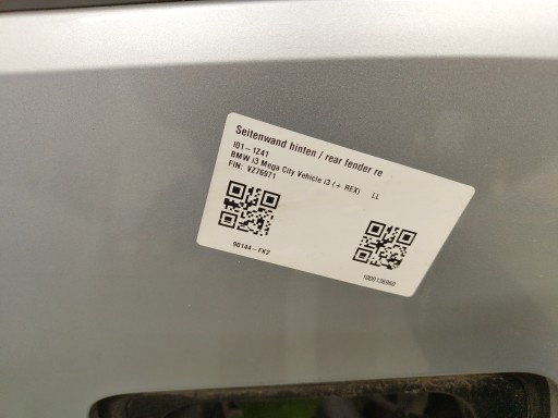 BMW i3 kotflügel rechts heck B72